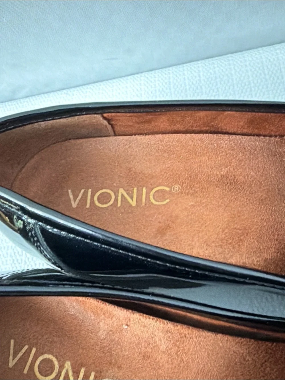 Vionic Cheryl Patent Leather Penny Loafers Black Shoes Women's Size 6